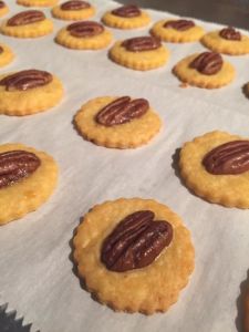 cheese wafers spicy pecan crackers